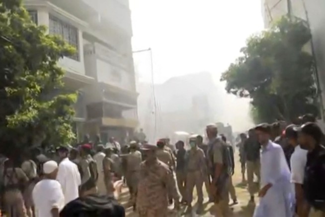 Pakistan plane with 107 on board crashes near Karachi