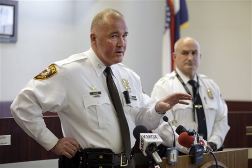 Police, other groups try to tamp down tensions in Ferguson