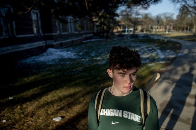 Students, faculty return to Michigan State after shooting
