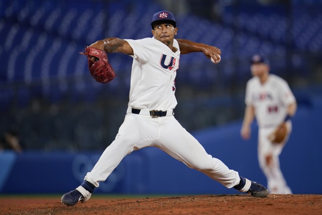 Alvarez a summer-winter medalist, US reaches baseball final