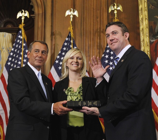 US Rep Duncan Hunter, wife indicted on corruption charges