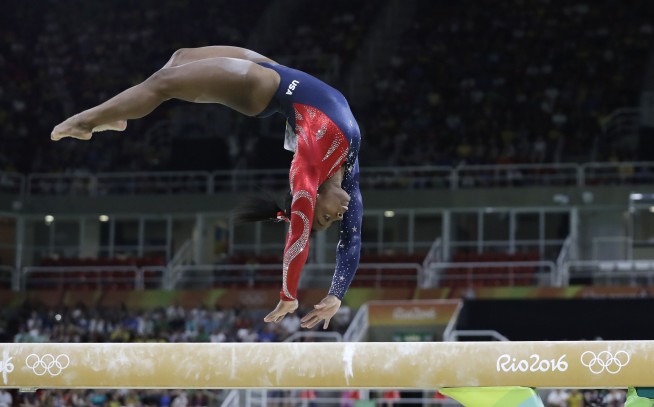 NBC announcer says he regrets tweet about Biles' parents