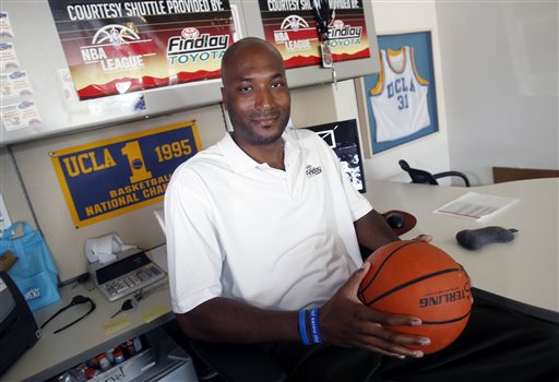 Judge rules against NCAA in O'Bannon case