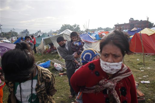Nepal quake toll tops 5,000 as aid reaches epicenter area