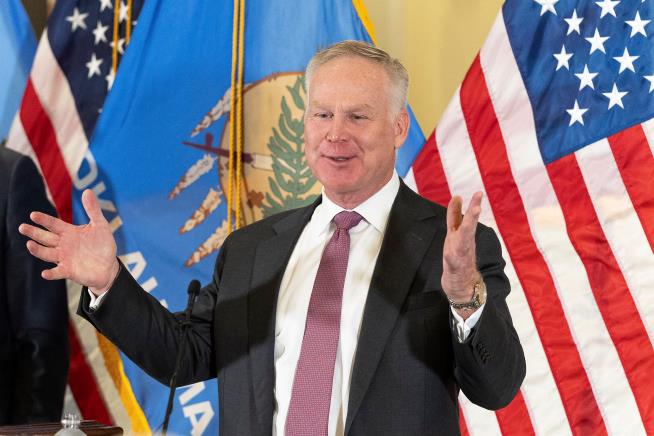 Oklahoma’s governor picks energy executive Alan Armstrong to fill US Senate seat through end of year