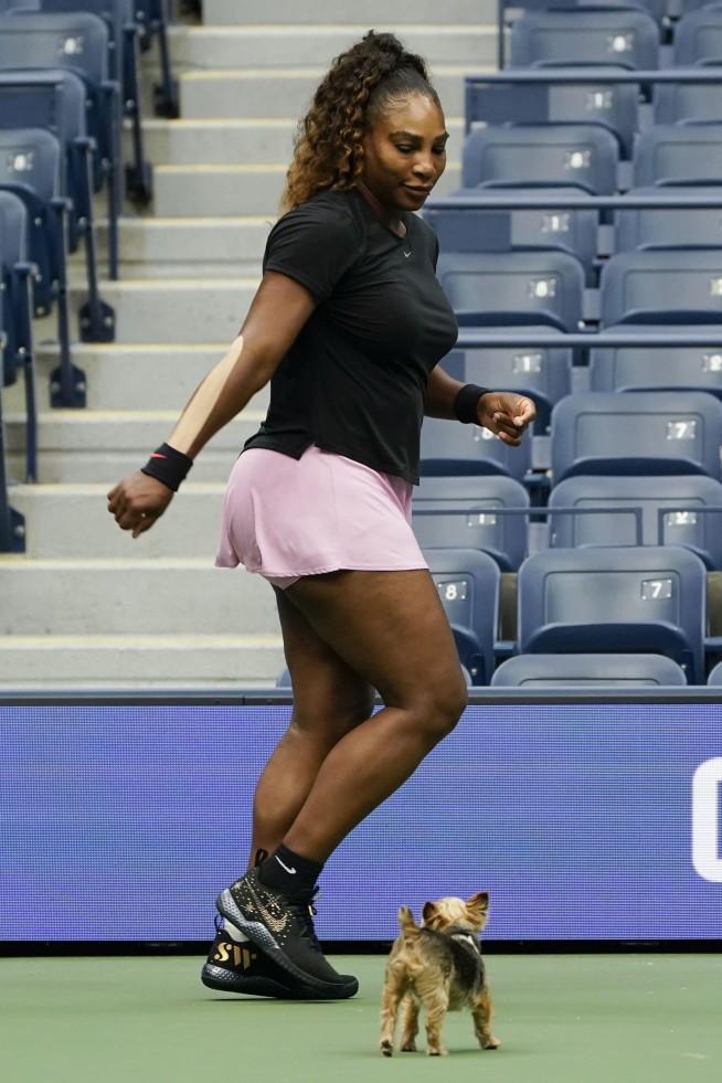 Serena draws US Open crowd; Nadal eyes No. 1; Osaka anxious