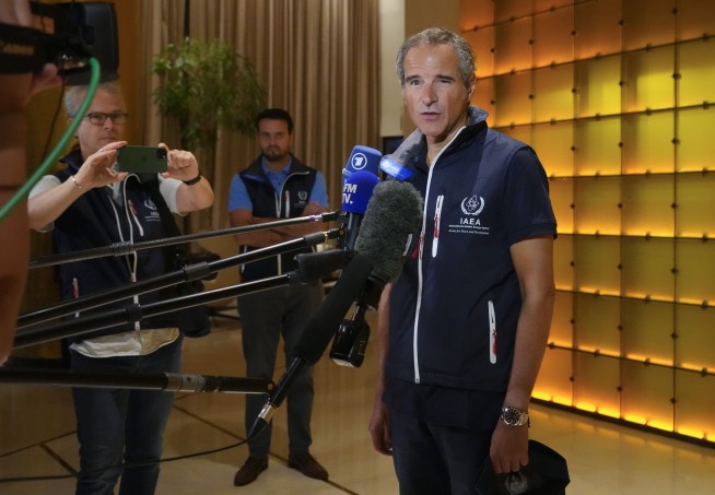 UN nuclear agency team arrives at Ukraine power plant