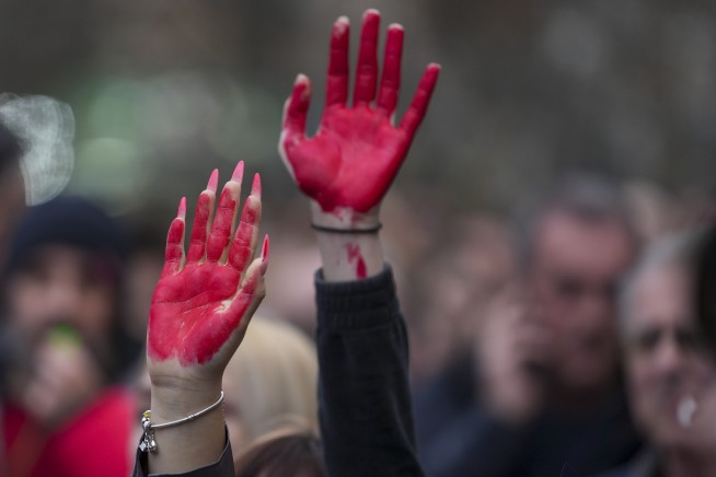 Serbia's prime minister resigns as anti-corruption protests sparked by deadly collapse swell