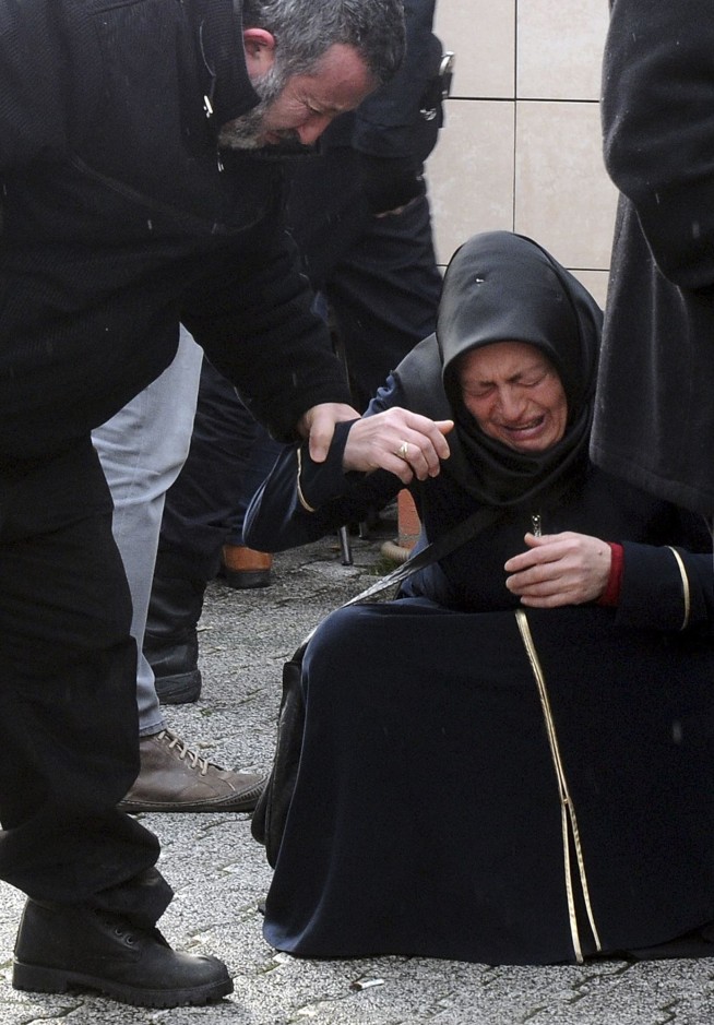 The Latest: Turkey detains 147 IS suspects in past week