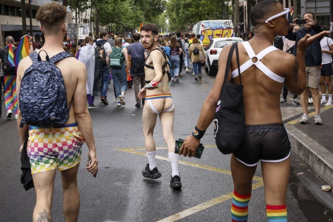 Gird your loins! Jockstraps are still holding up after 150 years