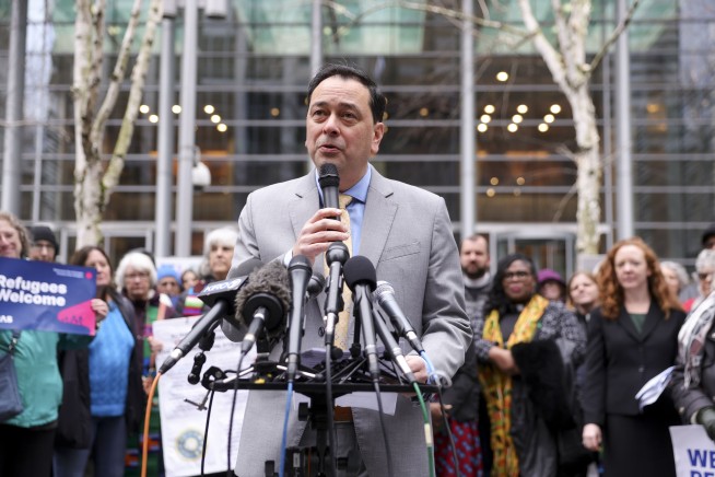 A federal judge in Seattle blocks Trump’s effort to halt the refugee admissions system