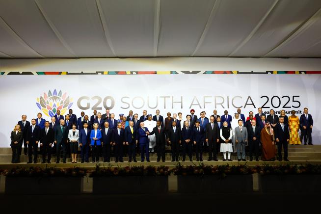 Leaders adopt a declaration at the start of South Africa's G20 summit despite US opposition