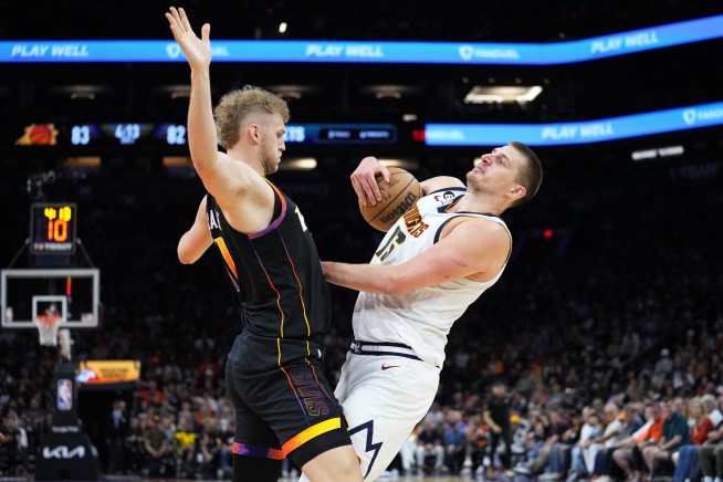 Jokic fined $25K by NBA for making contact with Suns owner