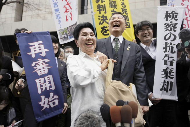 Retrial ordered for 87-year-old ex-boxer on Japan death row