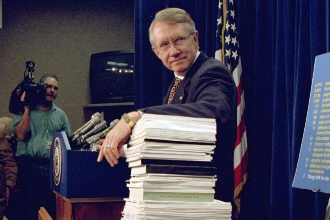 Harry Reid, former Senate majority leader, dies at 82