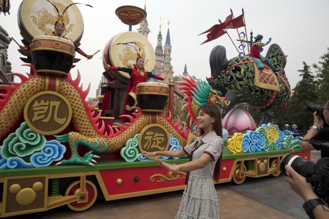 Disney opens 'distinctly Chinese' Shanghai park