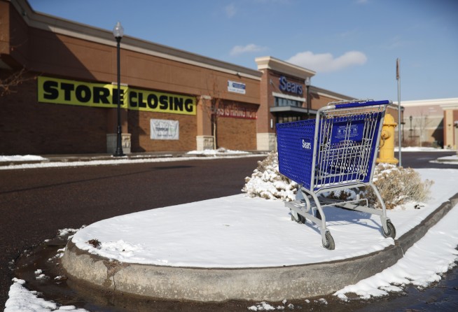 Sears gets another reprieve from liquidation