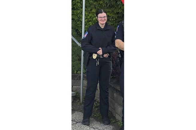 A Vermont police officer, aged 19, died in a crash with a burglary suspect she was chasing