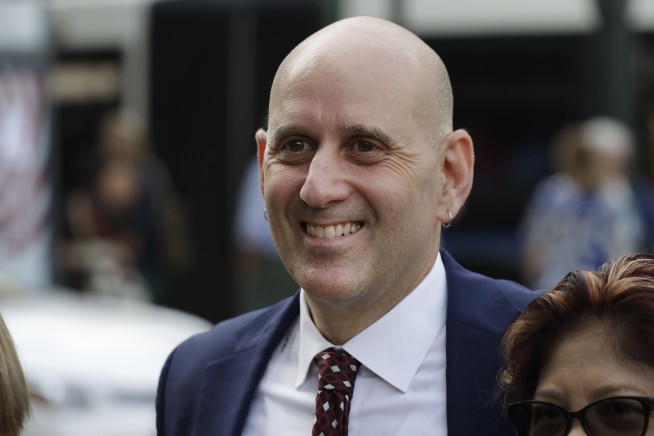 Harvey Epstein wins NYC Council primary, defeating Anthony Weiner's comeback bid