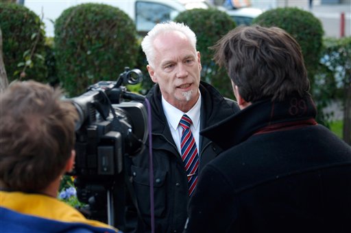 Prosecutors: Lubitz probed suicide methods, cockpit security