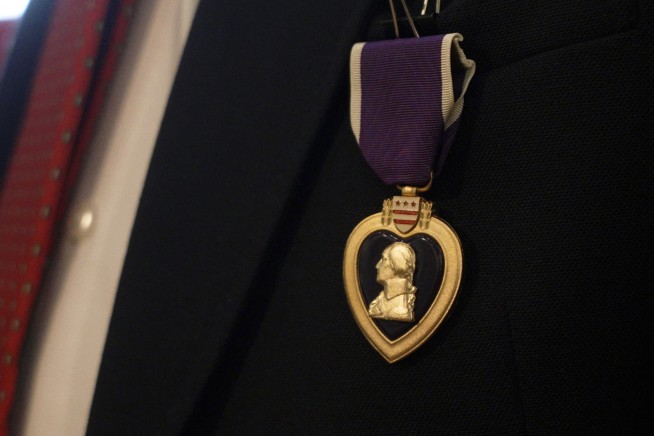 Army presents Purple Heart to Minnesota veteran 73 years after he was wounded in Korean War