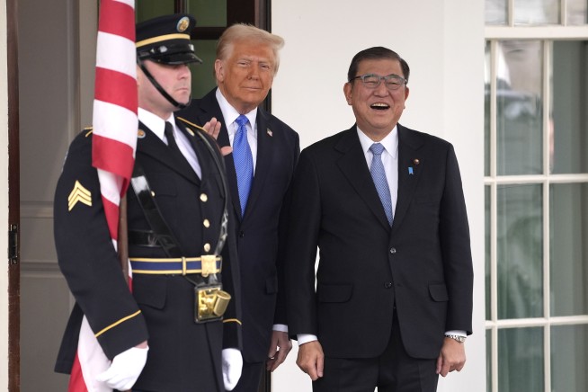 Trump tells Ishiba at the White House that he wants to slash the US trade deficit with Japan