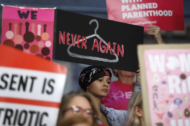 Number of abortions in US falls to lowest since 1973
