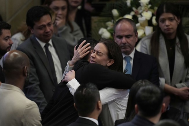 Colombian senator and presidential hopeful dies 2 months after shooting