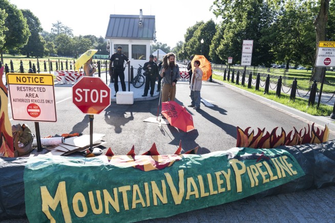 Supreme Court allows construction to resume on the Mountain Valley Pipeline