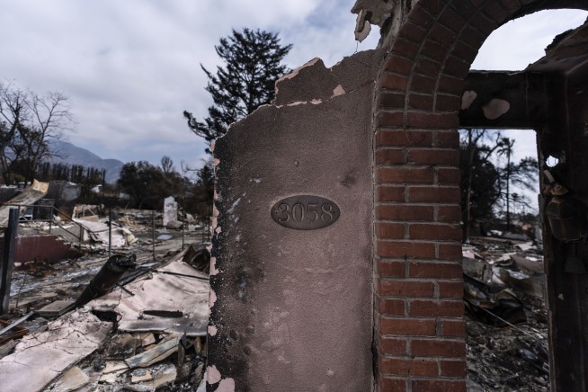 LA neighbors have vastly different post-wildfire rebuilding options due to insurance crisis