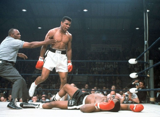 Muhammad Ali, who riveted the world as 'The Greatest,' dies