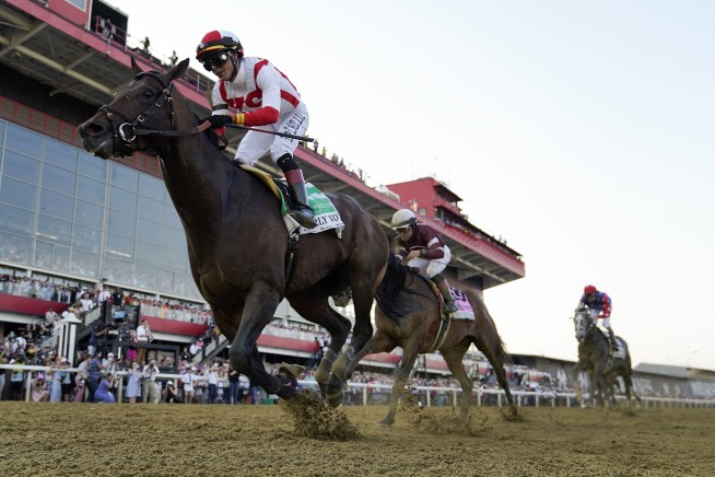 Early Voting holds off Epicenter to win Preakness Stakes