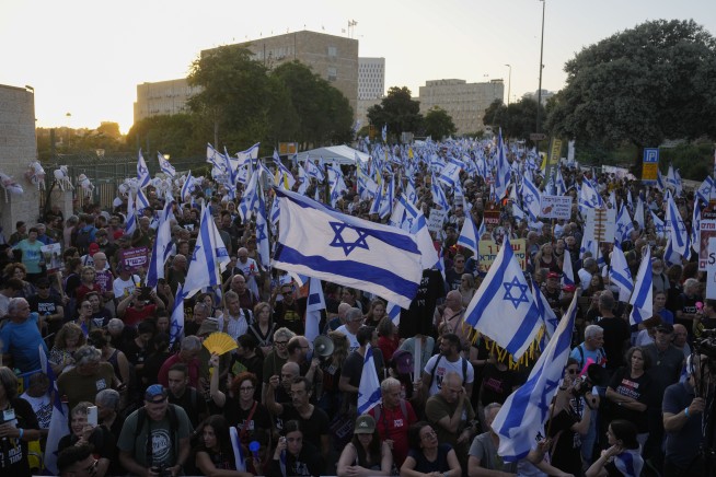 The Latest | Netanyahu dissolves war Cabinet that directed Gaza conflict, Israeli officials say