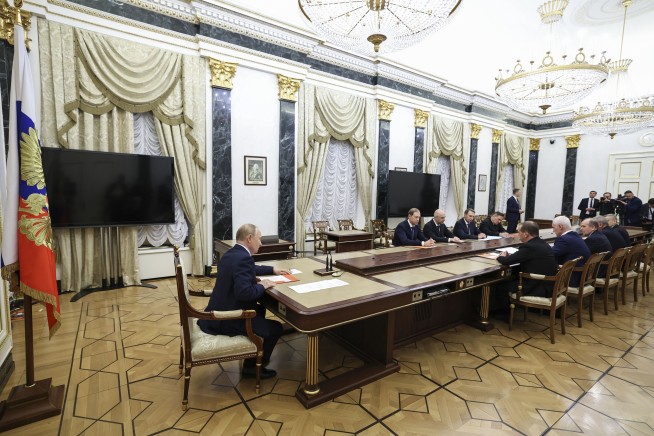 Putin lowers the threshold for using his nuclear arsenal after Biden's arms decision for Ukraine