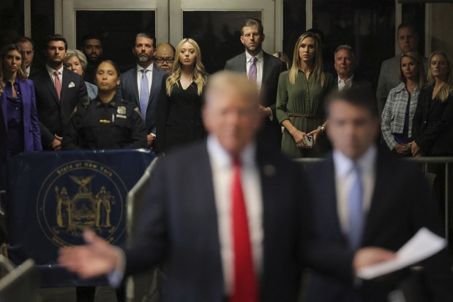 Prosecutor says Trump tried 'to hoodwink voters' while defense attacks key witness in last arguments