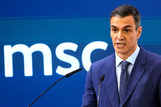 Spain's Sánchez says 'no to the war' in Iran despite Trump's trade threat