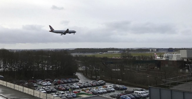 Gatwick flights operating after 2 arrested for using drone