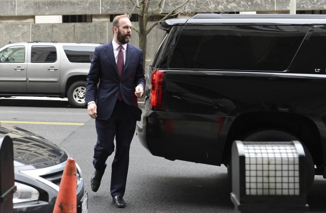Ex-Trump campaign aide pleads guilty in Russia probe
