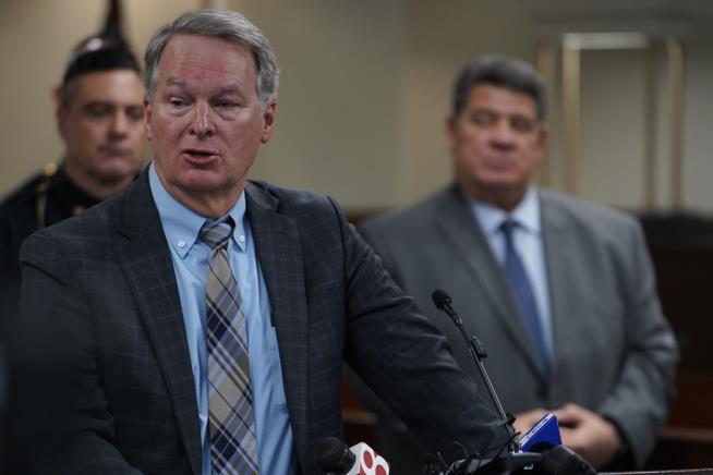 Authorities accuse motorcycle and street gang members of targeting Indiana judge for assassination