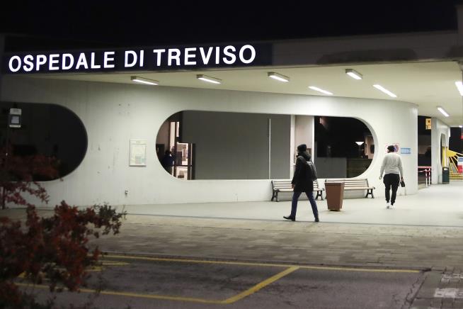 Lindsey Vonn says she had a 'successful' 3rd surgery on broken leg following crash at the Olympics