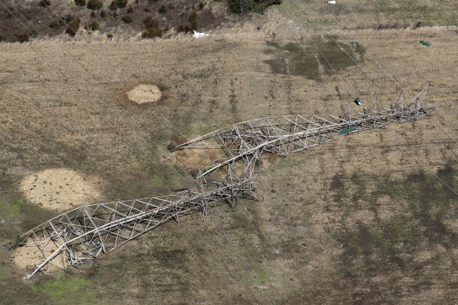 Death toll from Tennessee tornadoes climbs to at least 25