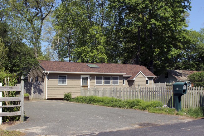 New York enclave with Nazi roots agrees to change policies