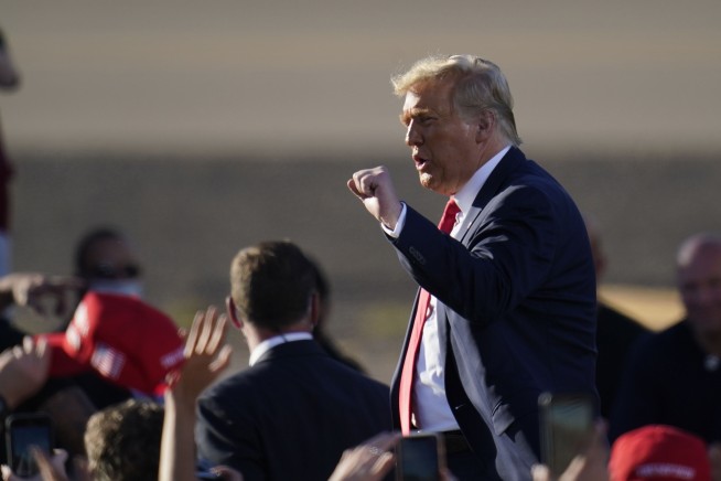 Trump, Biden to appeal to last-minute voters in Florida