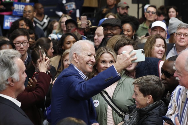 Biden wins South Carolina, hopes for Super Tuesday momentum