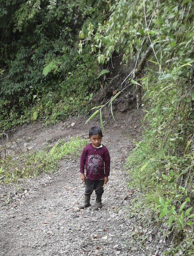 Father of dead Guatemalan boy heard rumors they could cross