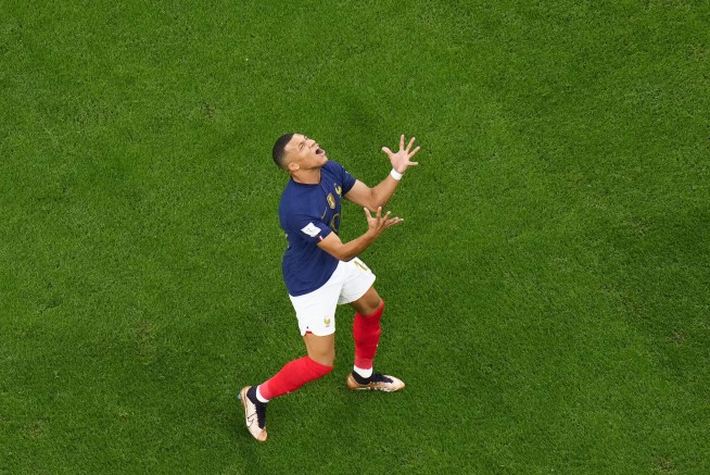 Mbappe, France advance to World Cup final, beat Morocco 2-0