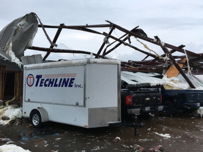 Louisiana: Apparent twister destroys buildings, 1 dead