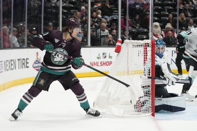 Connor Bedard and Trevor Zegras score lacrosse-style goals on NHL's final night before break