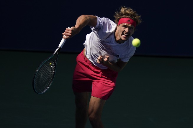 Djokovic out of US Open after hitting line judge with ball