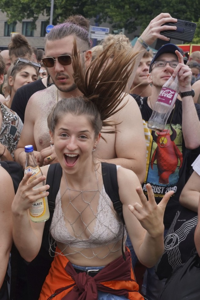 Techno party with Love Parade founder hits Berlin's streets